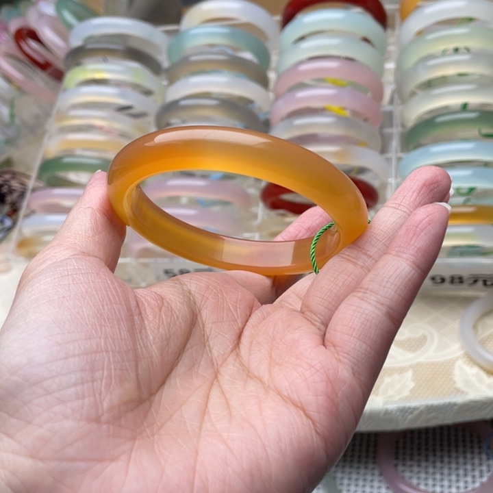 玛瑙/玉髓未镶嵌手镯