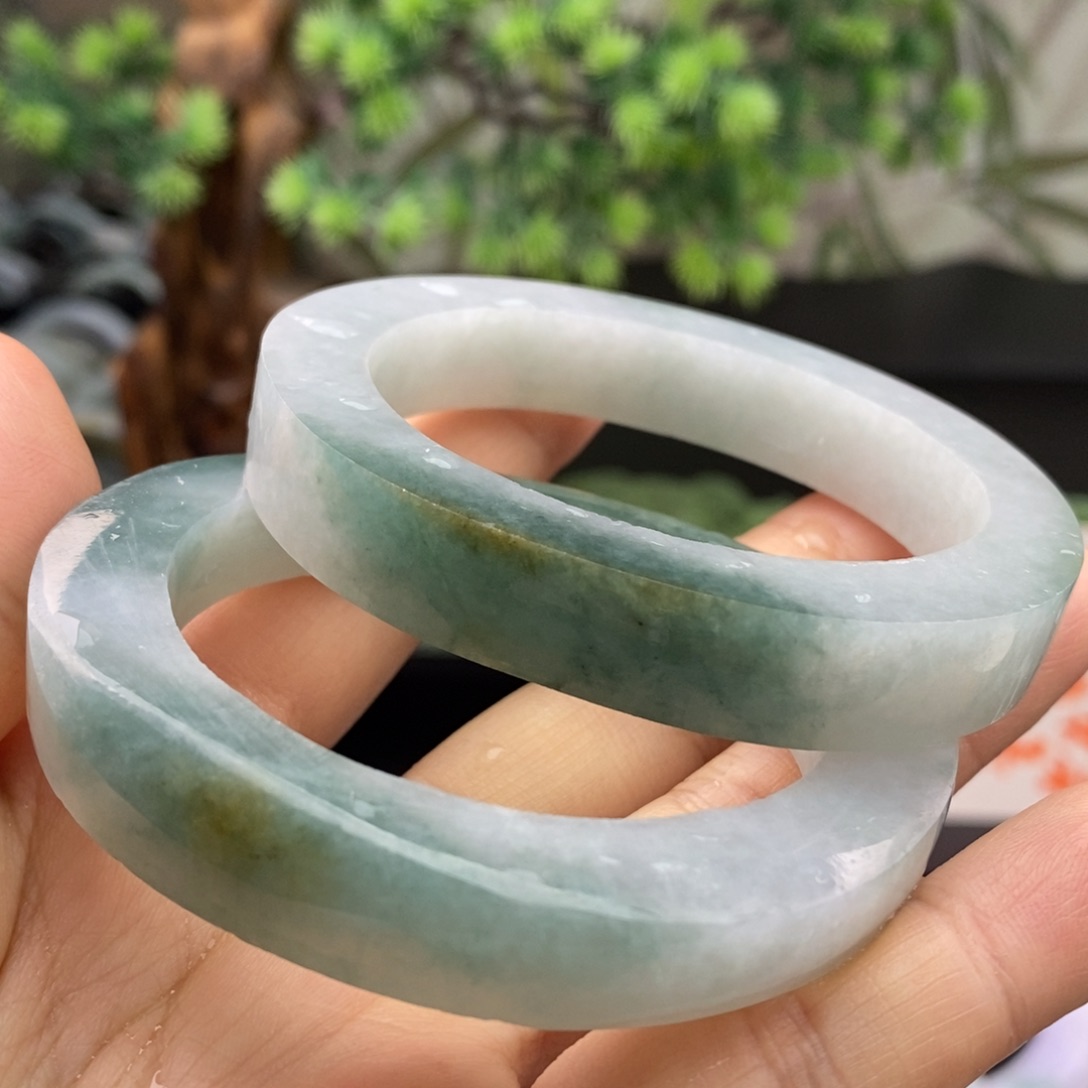 定制翡翠翡翠手镯未镶嵌贵妃手镯多样性发一件