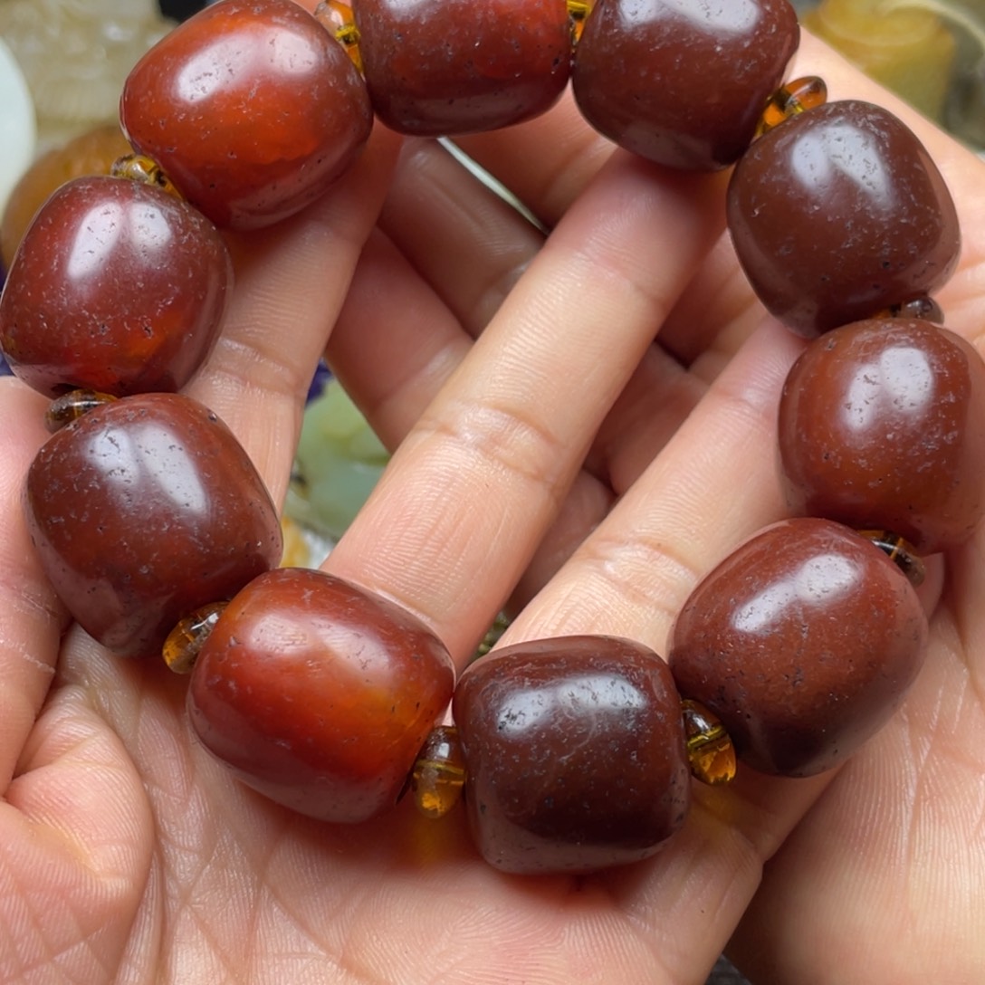 玛瑙/玉髓颈饰未镶嵌师*