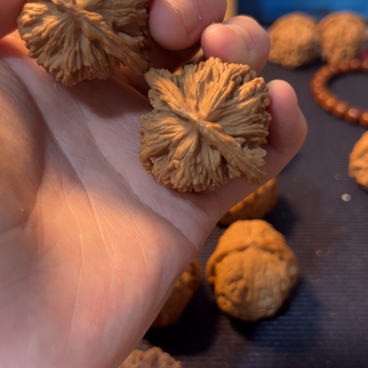 文玩核桃四座楼边40