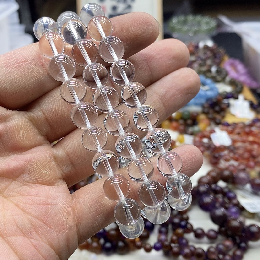 水晶手串未镶嵌多样性发货发一条