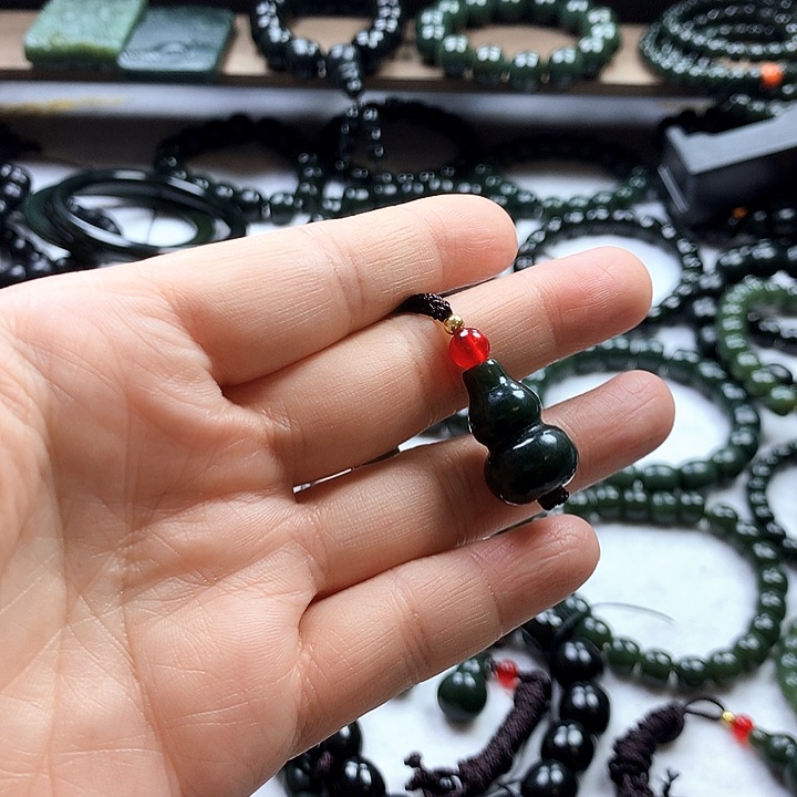 手链未镶嵌和田玉（青玉）