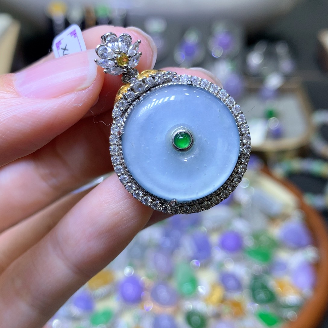 【闪购商品】翡翠颈饰未镶嵌翡翠吊坠项链