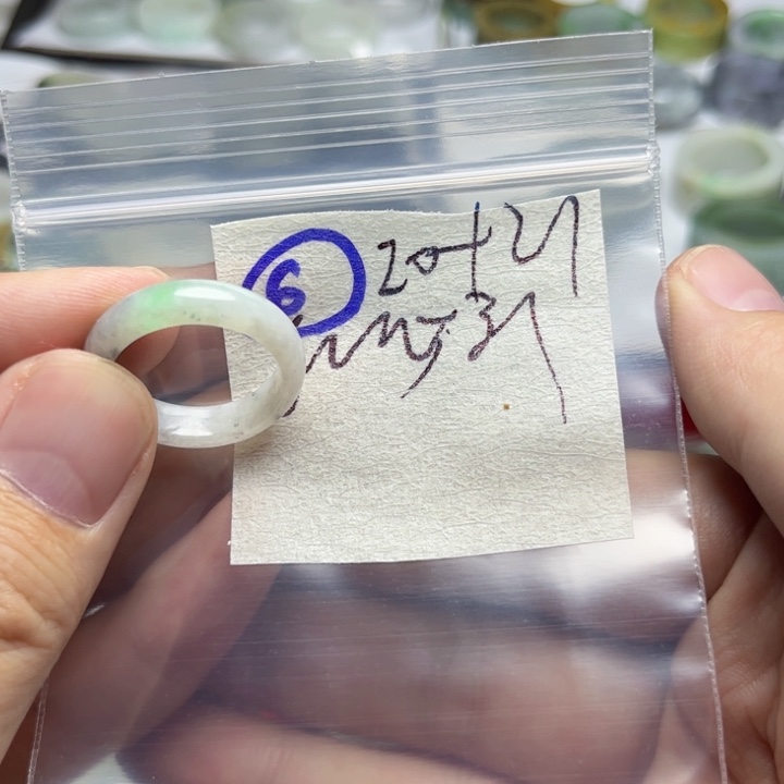 定制翡翠未镶嵌明天