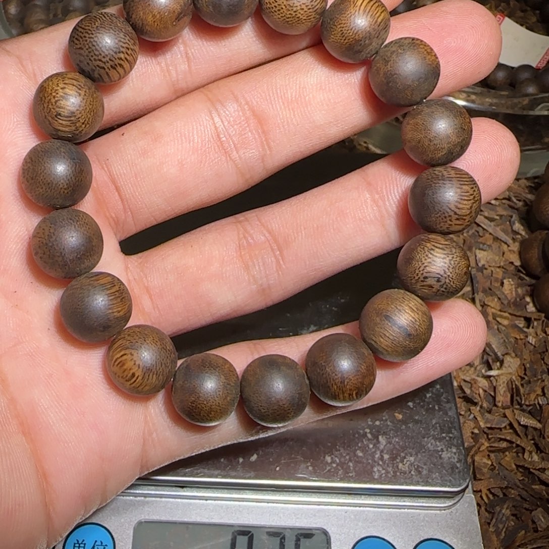 沉香手串单圈圆珠12-15g