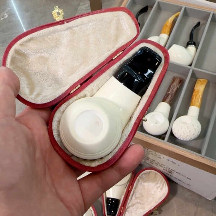 砖雕瑞****2海泡石雕刻飞碟牛头