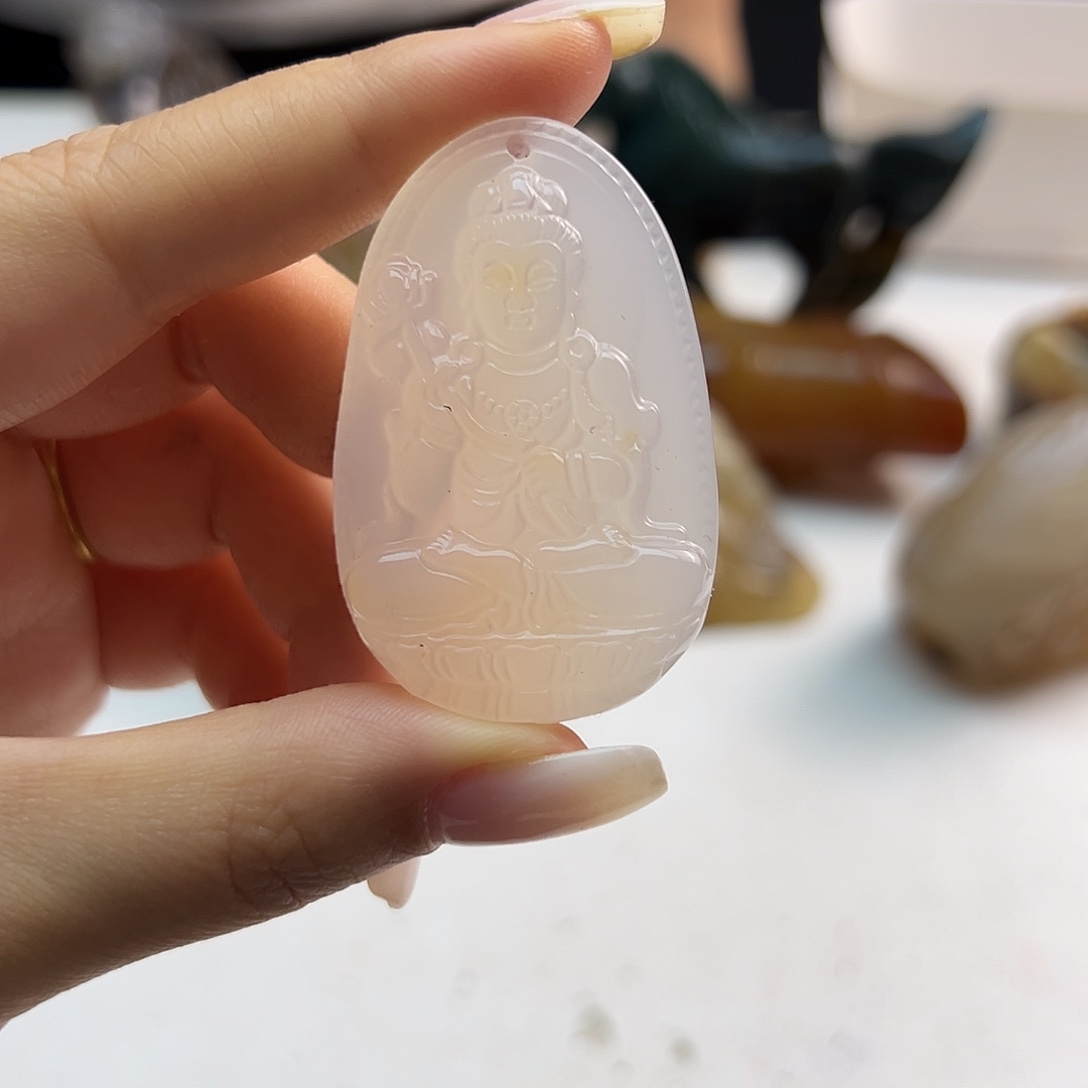 玛瑙/玉髓未镶嵌颈饰