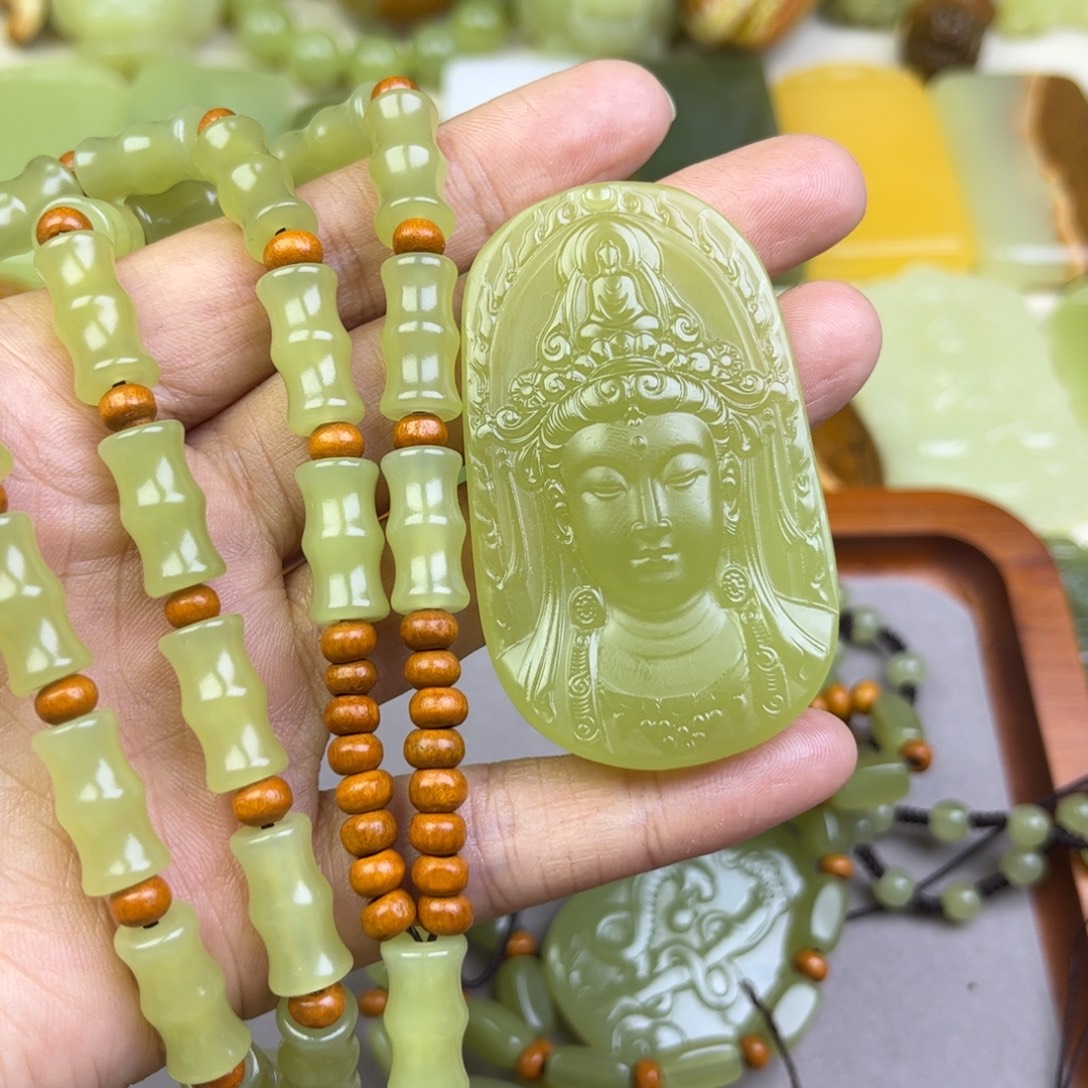 新疆昆仑山料观音