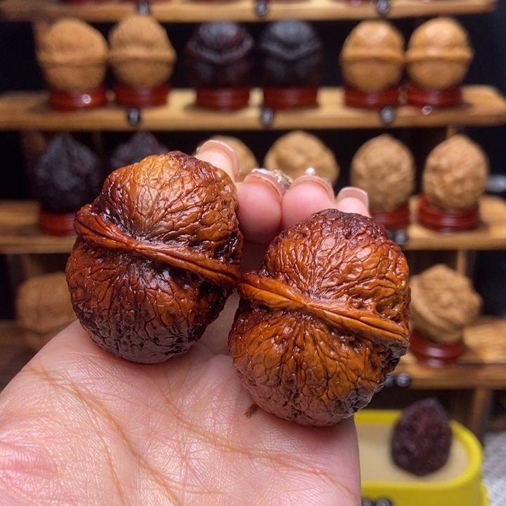 文玩核桃吊坠七彩13