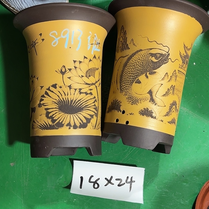 淡***然紫砂花盆微瑕中号