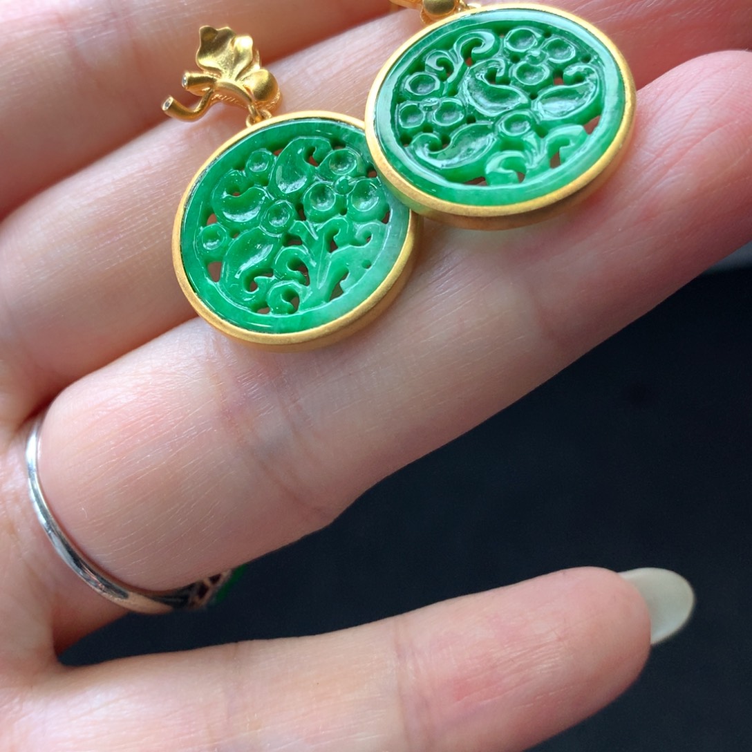 翡翠未镶嵌颈饰吊坠