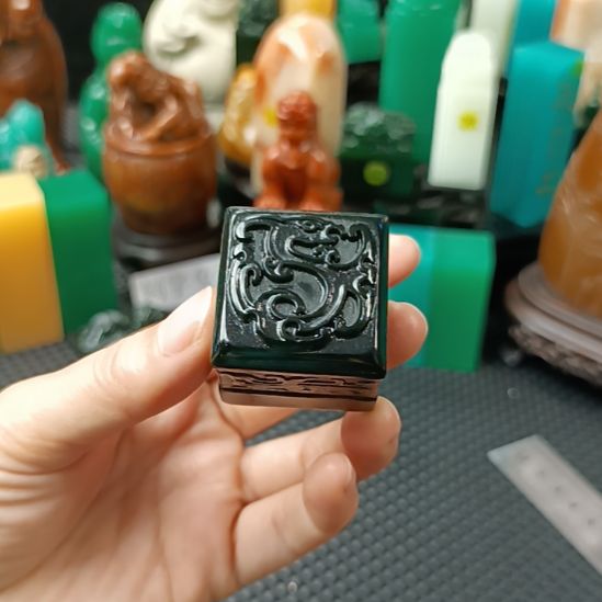 寿山石印石博古纽