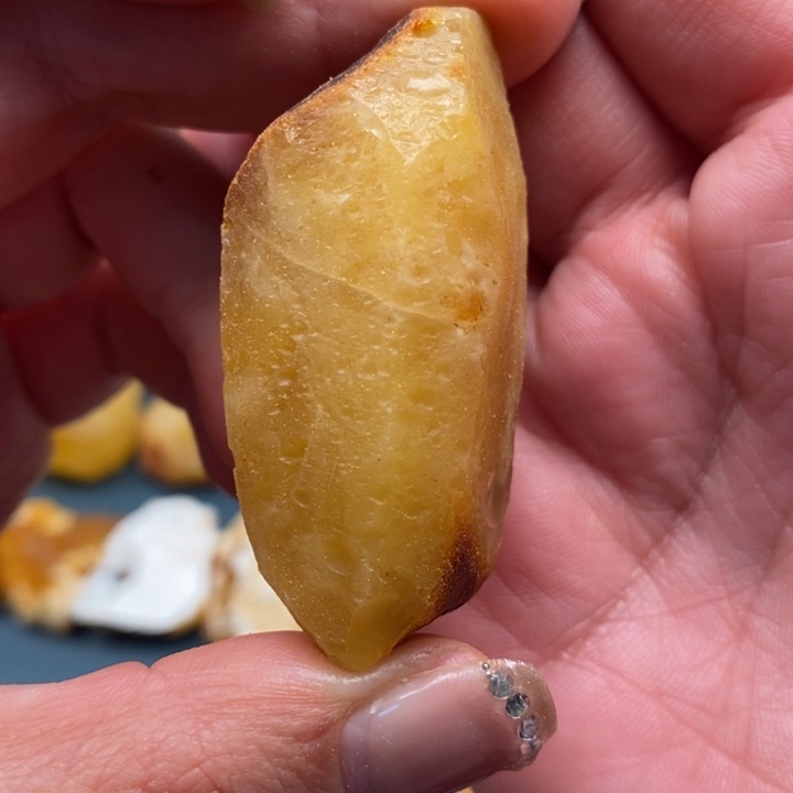 定制琥珀未镶嵌蜜蜡