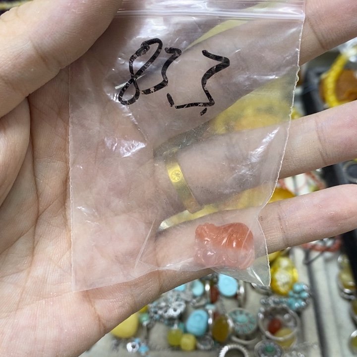 未镶嵌蜜蜡裸石吊坠