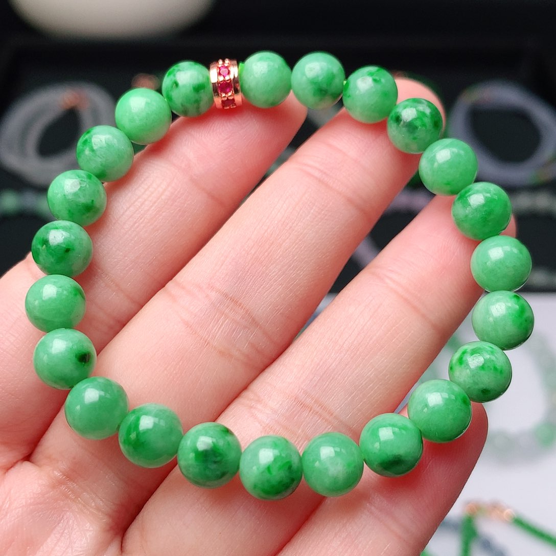 翡翠手链未镶嵌翡翠