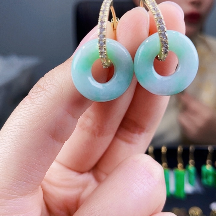 翡翠耳饰未镶嵌饰品