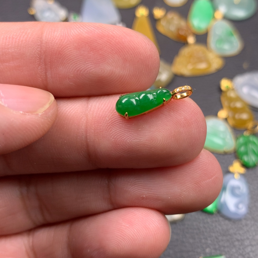 【闪购商品】颈饰18K金镶嵌翡翠江*翡翠