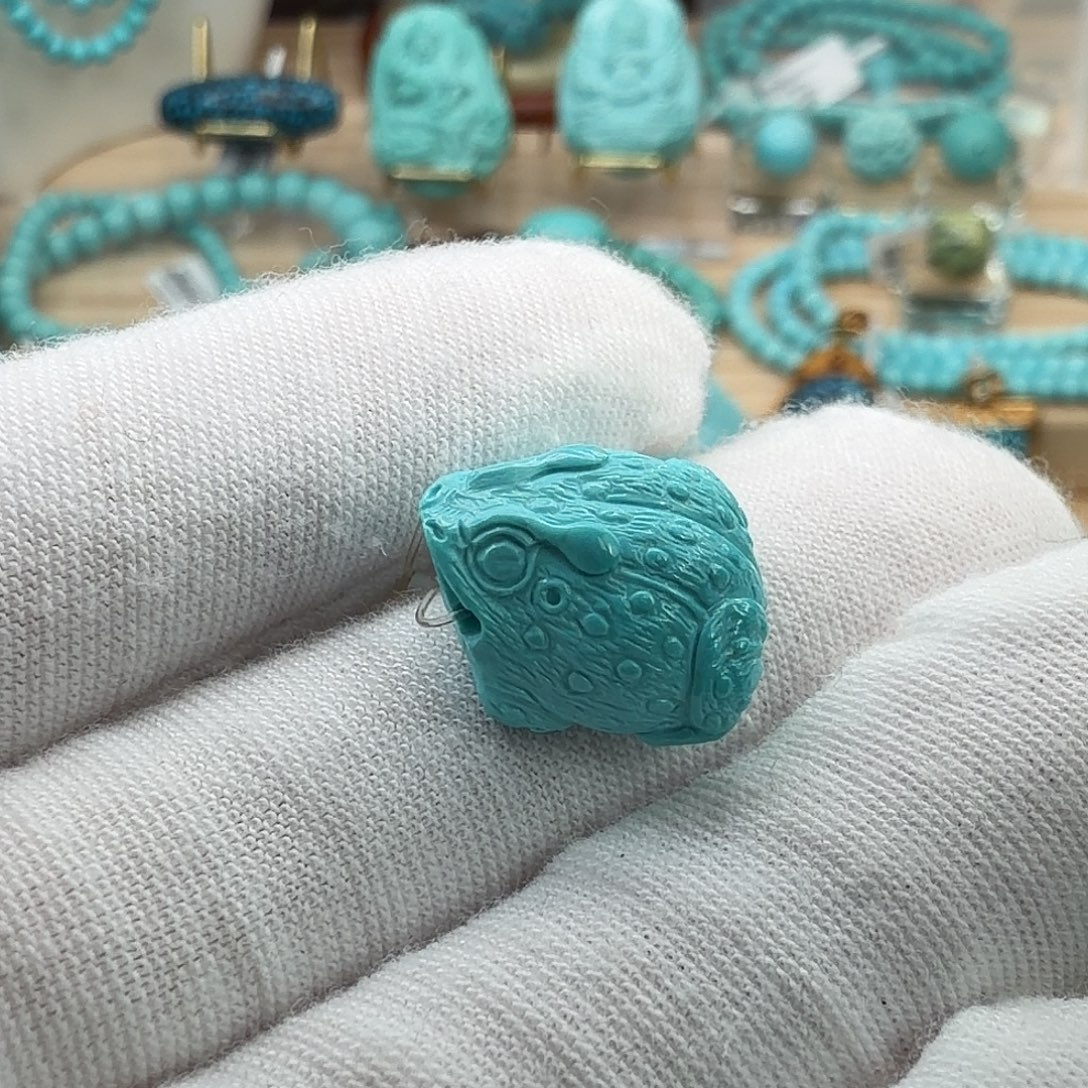 绿松石未镶嵌珠宝奇石