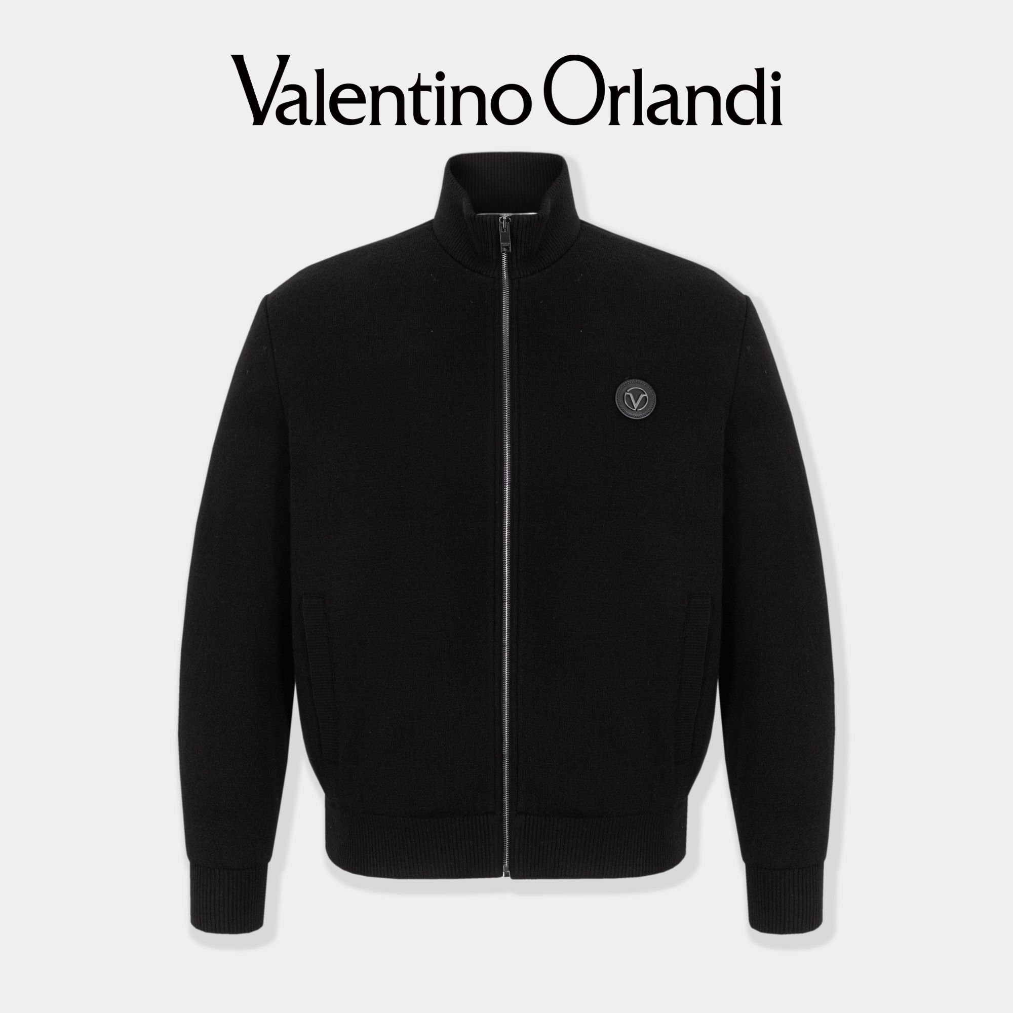 Valentino orlandi男士冬季B版时尚皮质圆标黑白撞色绵羊毛鹅绒服