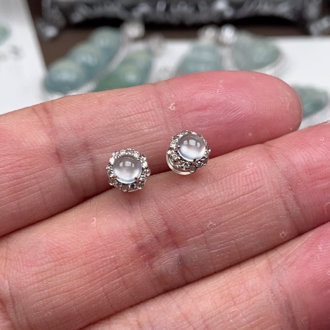翡翠18K金镶嵌吊坠(不含链)耳钉