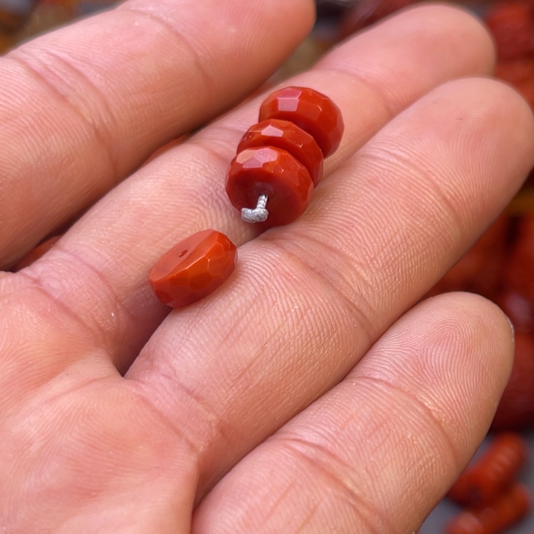 青***上南红玛瑙未镶嵌川料精工无相隔片卡10mm