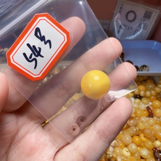 琥珀裸石未镶嵌如****北54号，14.7mm全品