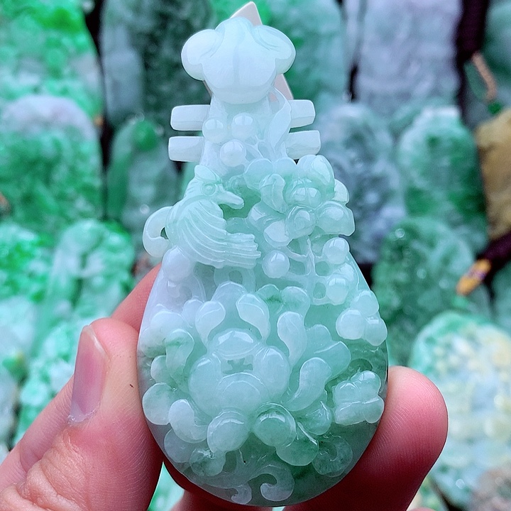 翡翠吊坠(不含链)未镶嵌