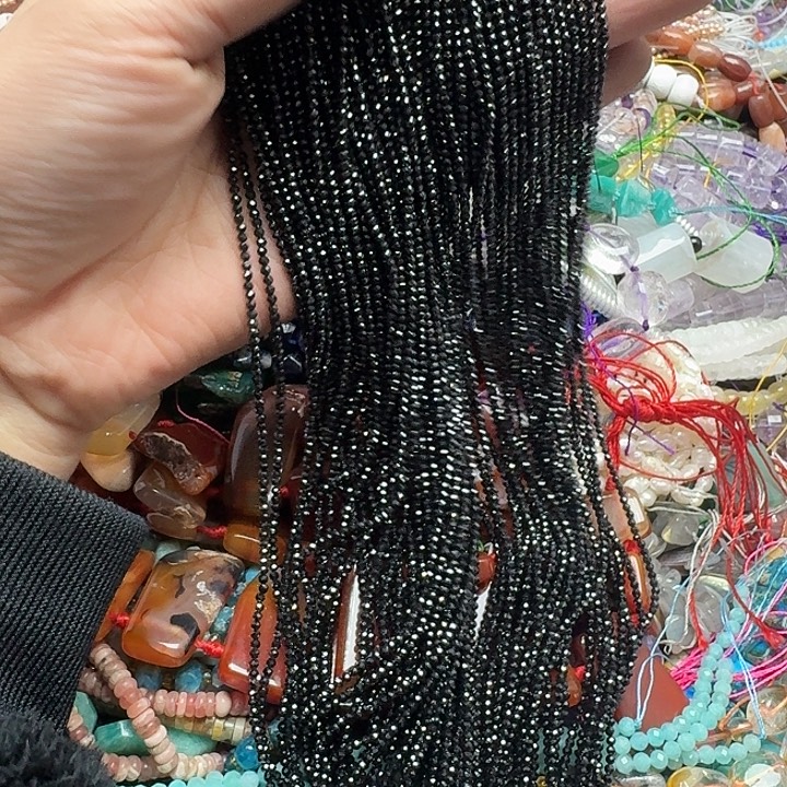 玛瑙/玉髓未镶嵌珠宝半成品2条2mm黑尖晶