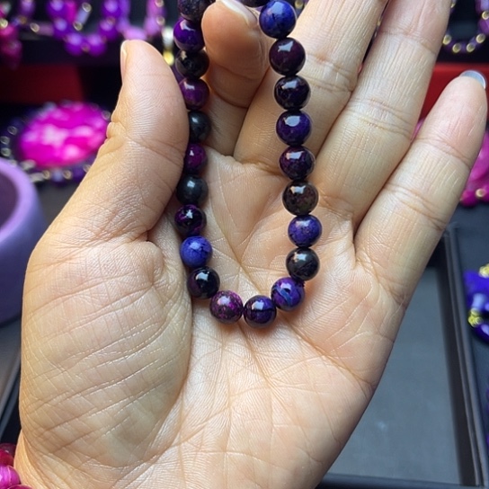 V***n非金属铁皮舒卡8手串