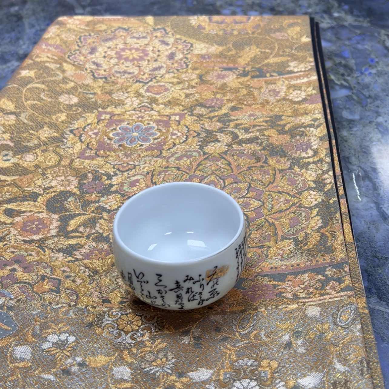 【闪购商品】陶瓷马克杯带盖勺