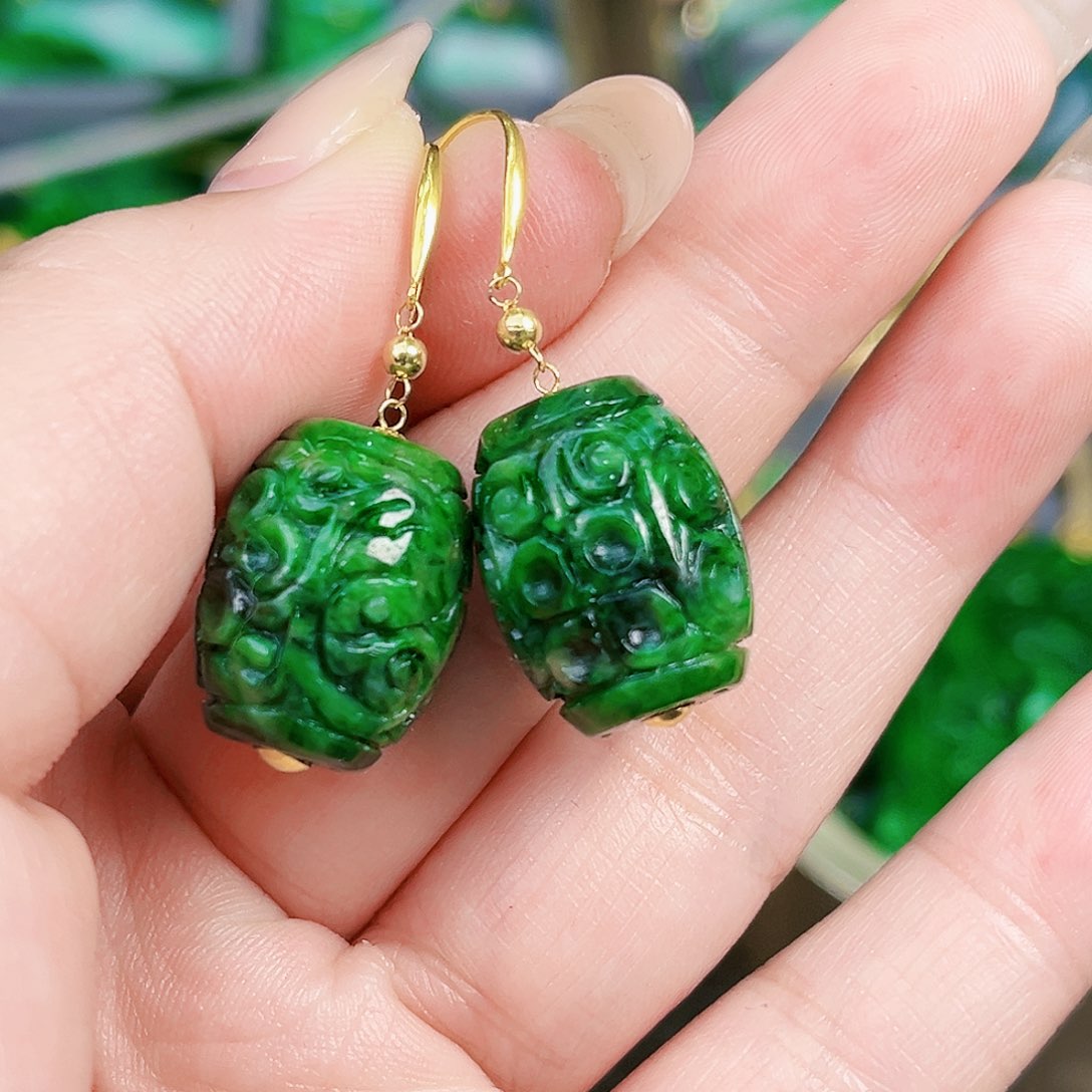 翡翠颈饰18K金镶嵌耳饰