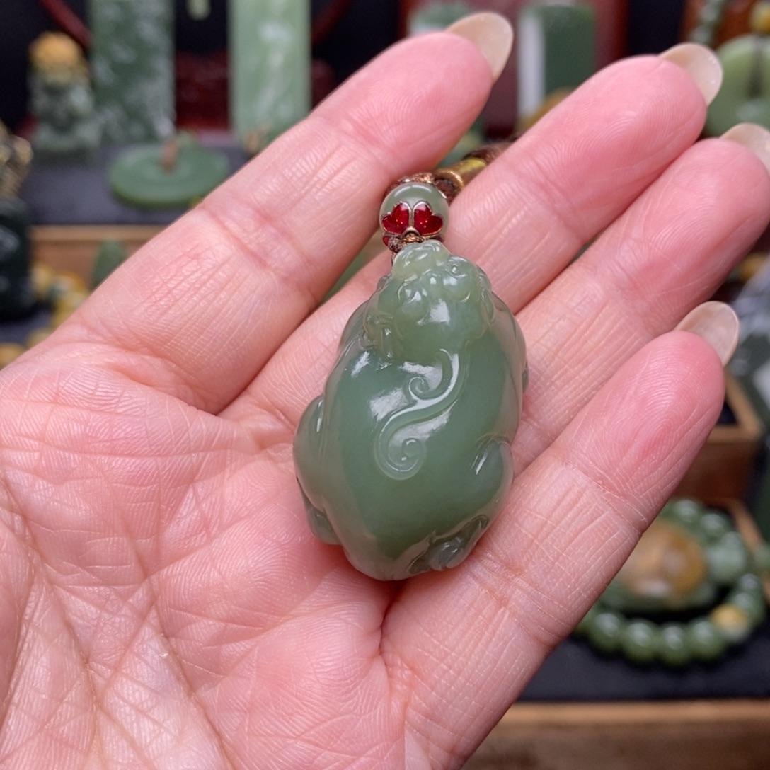 岫岩老玉（透闪石质玉）未镶嵌挂件