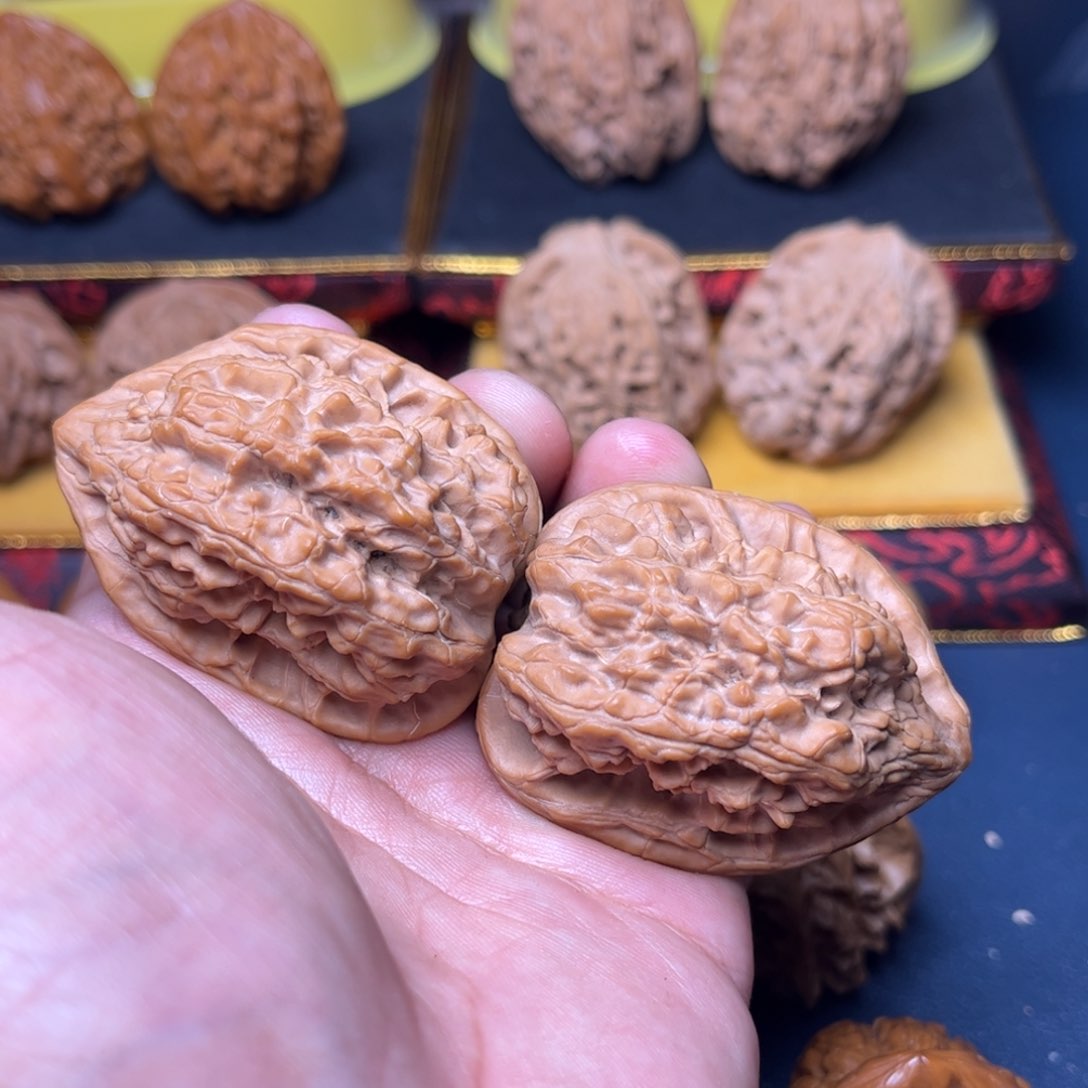 文玩核桃吊坠壁虎
