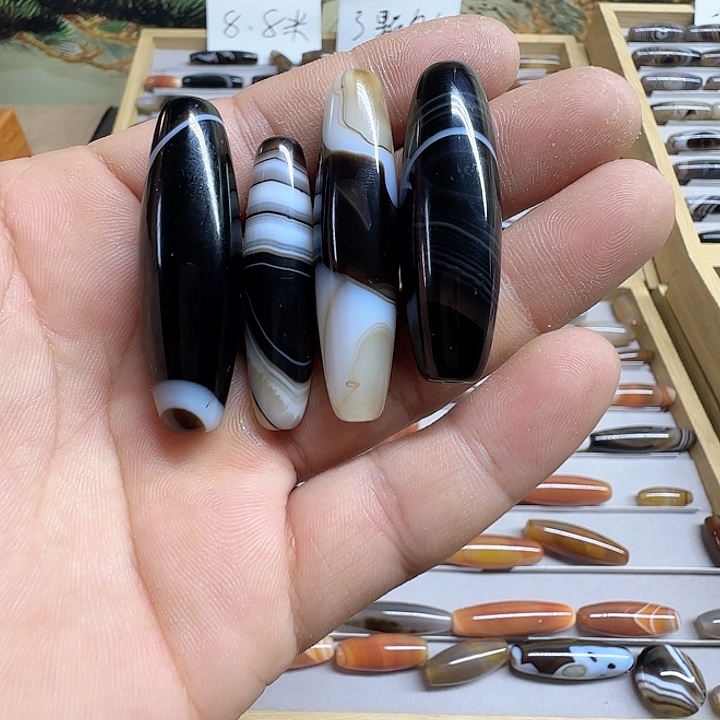 三***万玛瑙/玉髓未镶嵌颈饰