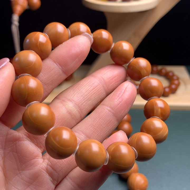 橄榄核手串人***?1.35水晶核