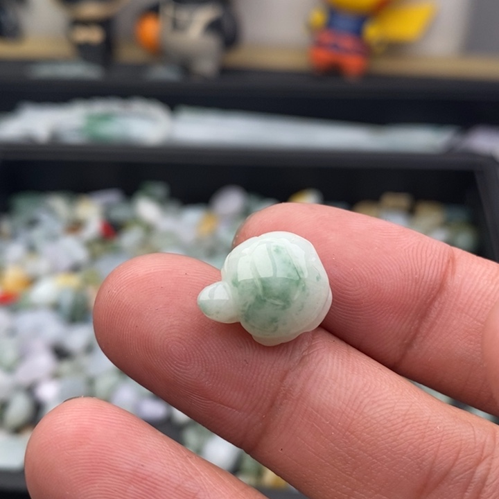 年***地翡翠未镶嵌吊坠(不含链)