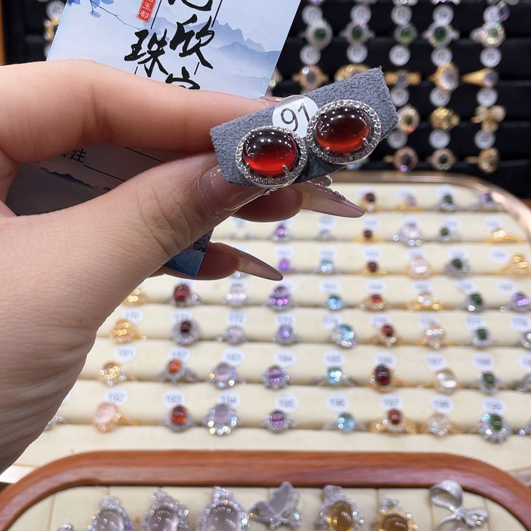 石榴石耳饰银S925镶嵌七*～12