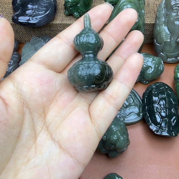 千***秀和田玉未镶嵌挂件