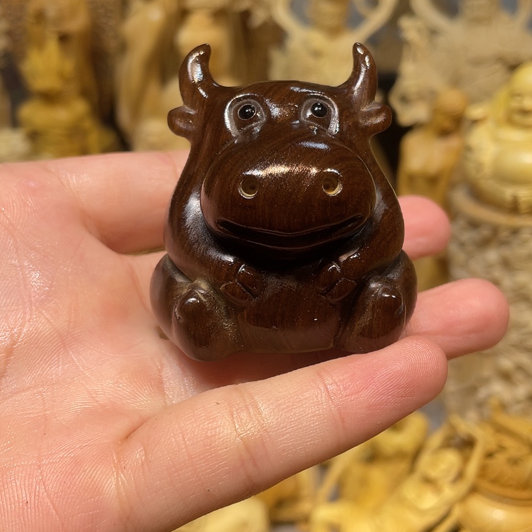 黄杨木紫光檀小牛