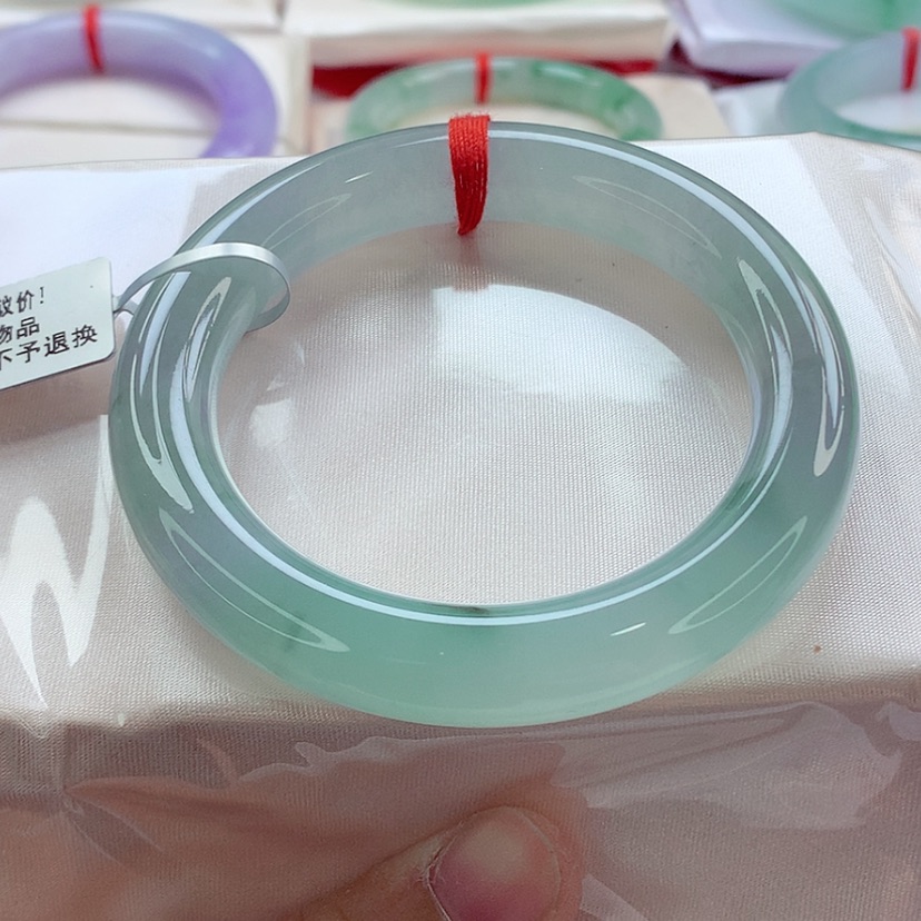 【闪购商品】翡翠手镯（圆镯）未镶嵌蓝冰A