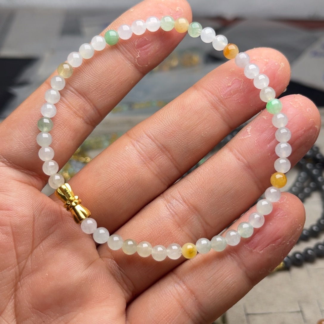 定制翡翠未镶嵌翡翠手串