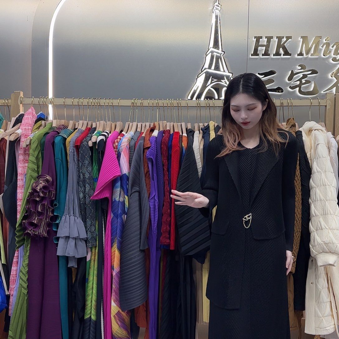 套头款龙鳞连衣裙新款