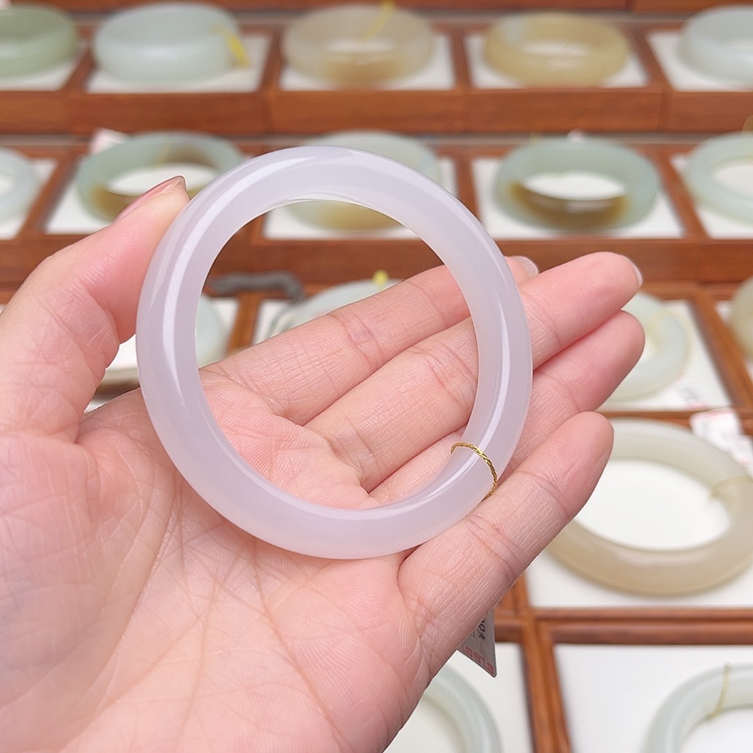 和田玉手镯未镶嵌53.3