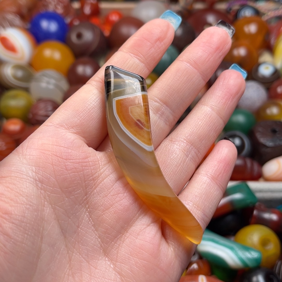 玛瑙/玉髓颈饰未镶嵌