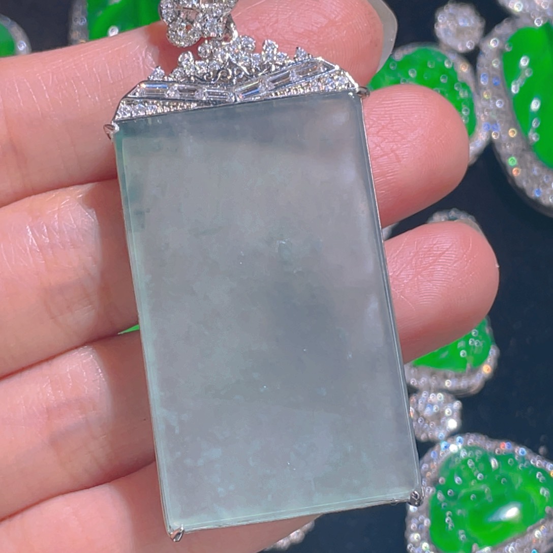 翡翠吊坠(不含链)未镶嵌