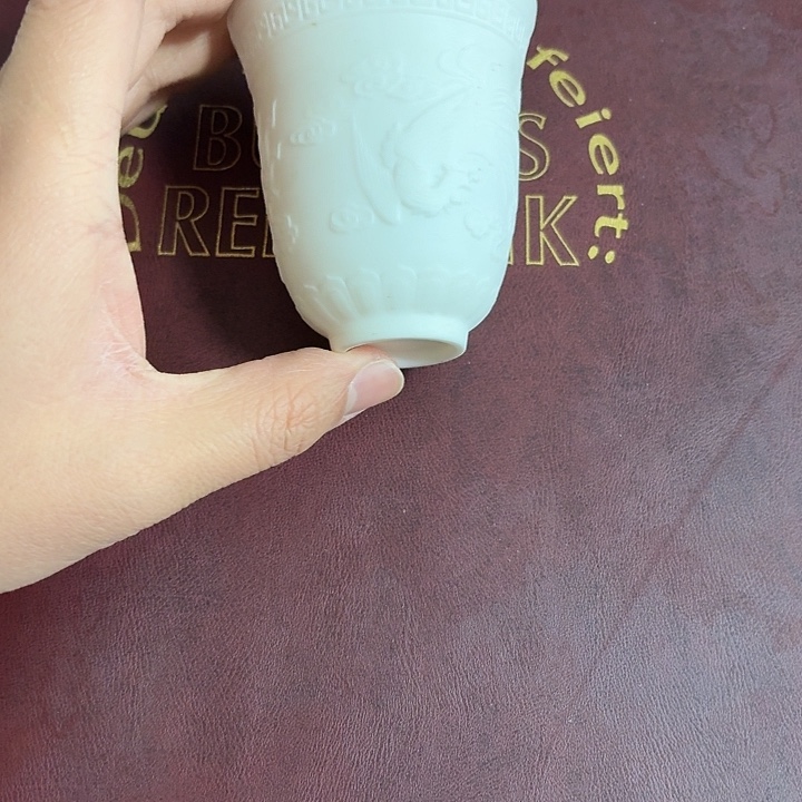 茶杯的颜色真的8512