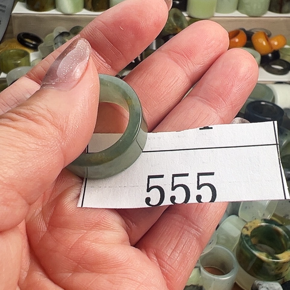 【闪购商品】未镶嵌蛇纹石玉戒指@****6