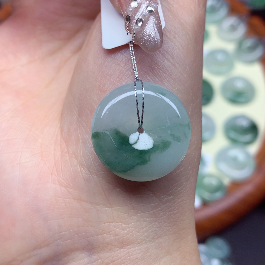 翡翠未镶嵌颈饰吊坠21.5/5.5mm