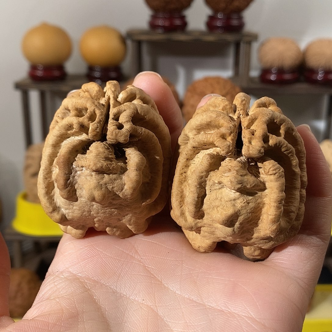 吊坠文玩核桃如**~鬼脸微瑕43