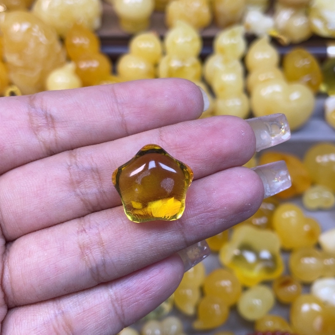 琥珀未镶嵌珠宝奇石